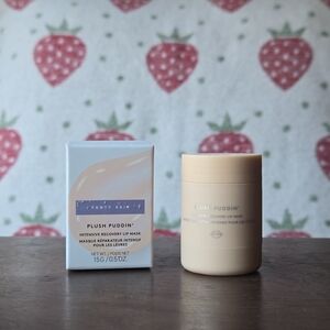 Fenty Plush Puddin' Intensive Recovery Lip Mask